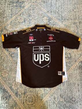 Vintage NASCAR UPS Winston Cup 88 Dale Jarrett Pit Crew 1/4 Zip Shirt